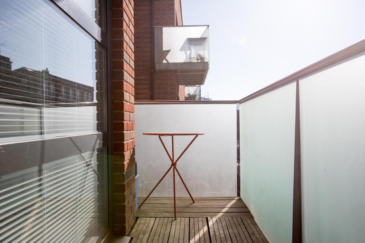לונדון Luxury 2-Bed Flat Parking And Close To The Tube מראה חיצוני תמונה