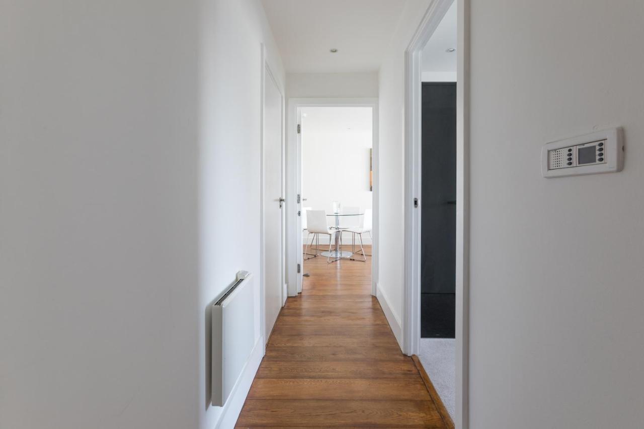 לונדון Luxury 2-Bed Flat Parking And Close To The Tube מראה חיצוני תמונה